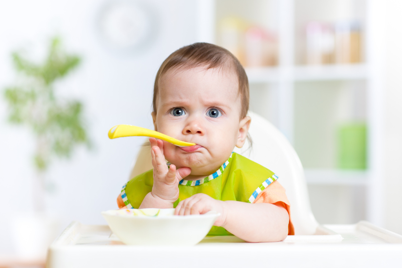 Transitioning to solid foods while breastfeeding