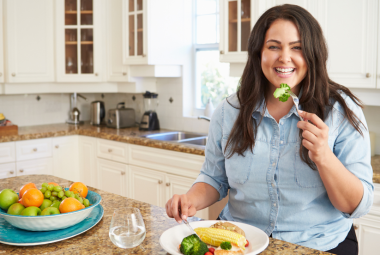 Breastfeeding and maternal nutrition