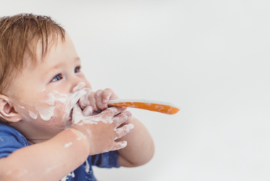 Breastfeeding and infant weaning signs