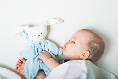Breastfeeding and infant sleep associations