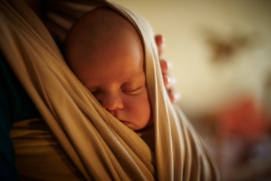Breastfeeding and sleep training
