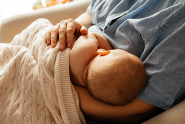 infant breastfeeding and sleep associations